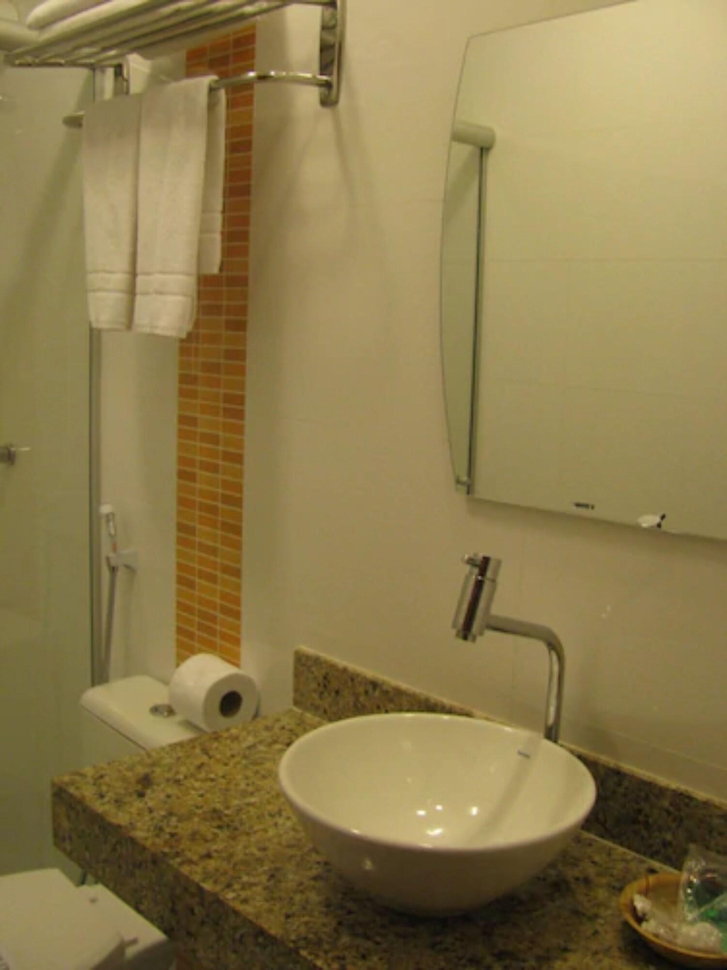 Hotel La Brise Cabo Frio Esterno foto