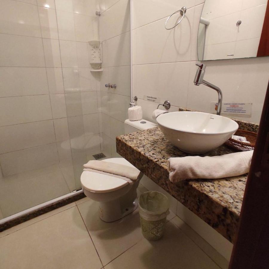 Hotel La Brise Cabo Frio Esterno foto