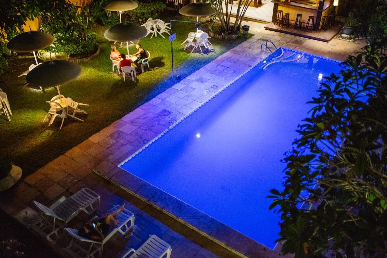 Hotel La Brise Cabo Frio Esterno foto